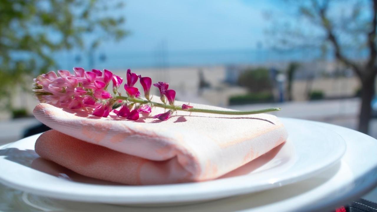 Hotel Royal Giulianova Exterior photo