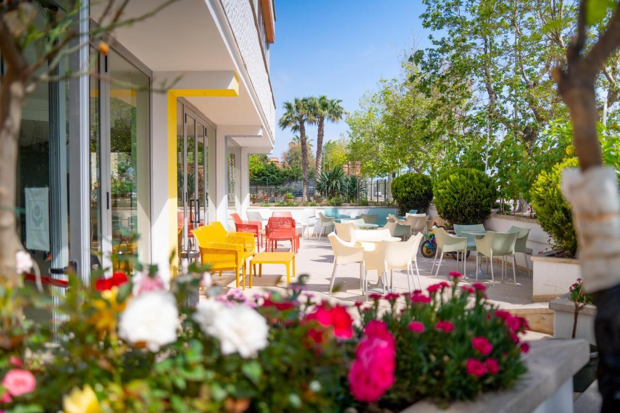 Hotel Royal Giulianova Exterior photo